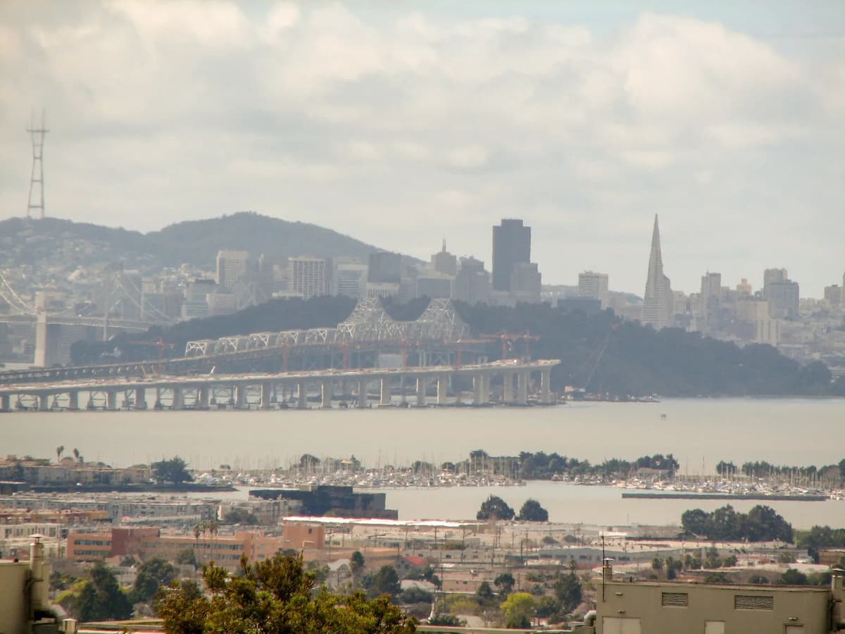 common.galleryImageAlt