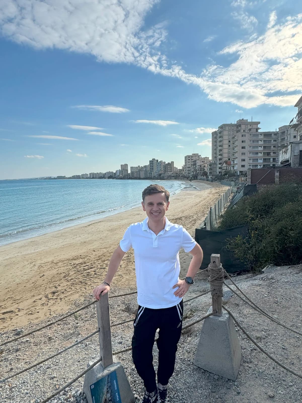 common.galleryImageAlt